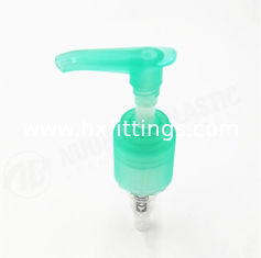 China Geribbelde Aangepaste Plastic Lotionpomp Op/Neer Pomp 24/415 leverancier