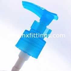China 28 410 kleurrijke crème dispenser sproeier leverancier